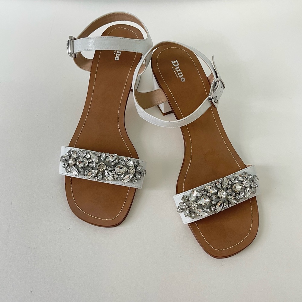 Dune London Open Toe White Block Heel Sandal W/ Floral Crystals New w/out box - Picture 4 of 14